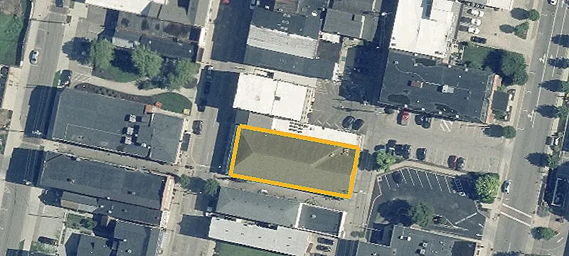 32 Main St