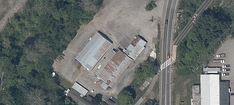 3026 Main St