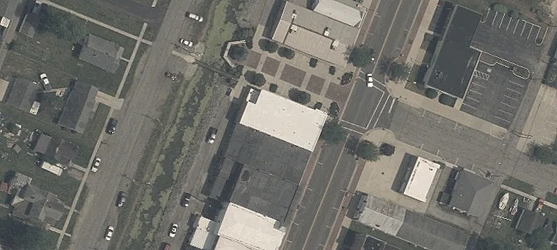 102 Broadway St