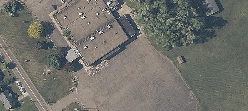 988 Cherry NW Rd