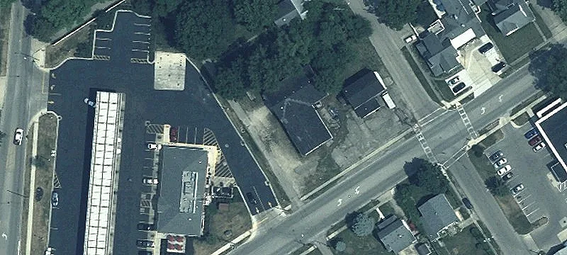 172 Main St