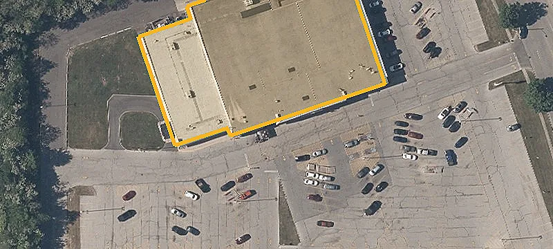 900 Northfield Rd, Unit 910