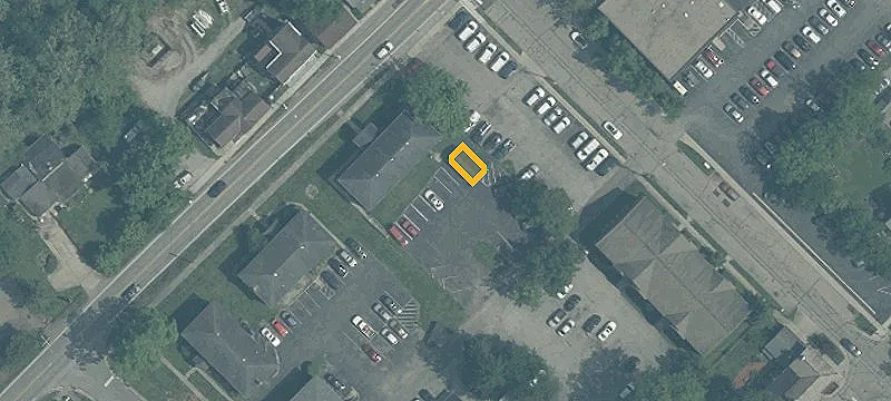 160 Riverside Dr