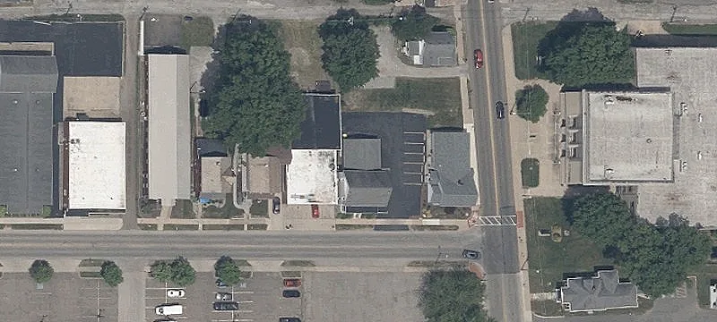 668 672nd E 2nd St