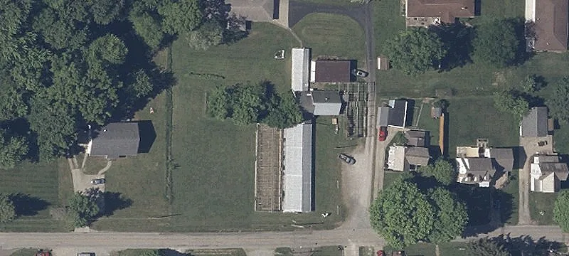 250 Schultz St