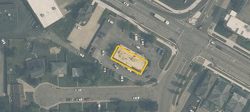 700 Main St