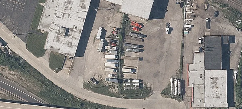 21445 Aurora Rd