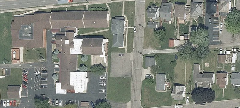 1320 Main St