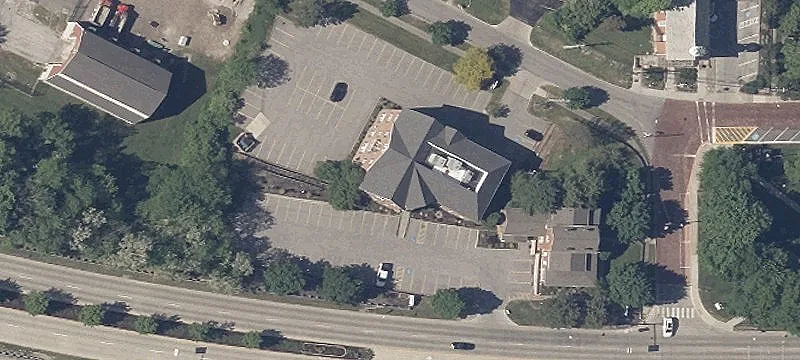 6909 Royalton Rd
