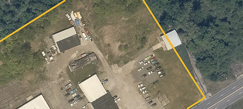 3701 Rdg W Rd