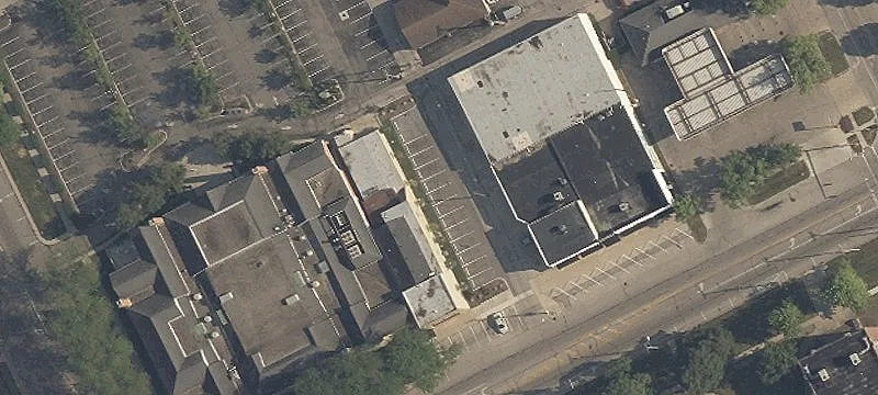 121 Indiana Ave