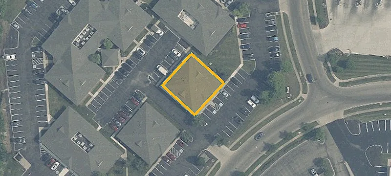 2371 Lakeview Dr