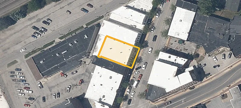 32 Broadway