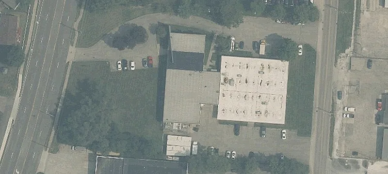 2835 Springboro W