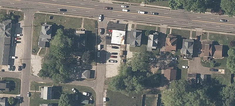 1917 Lincoln NW Way
