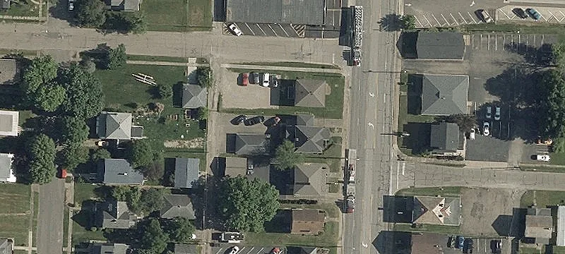 2027 Maple Ave