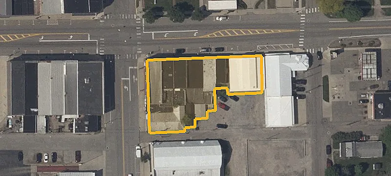 106 Main St
