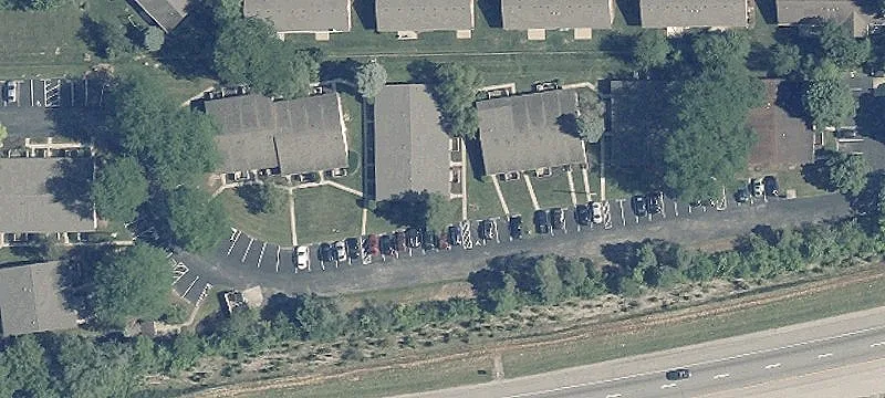 1100 Taywood Rd