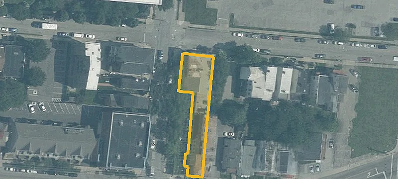 303 Donahue St