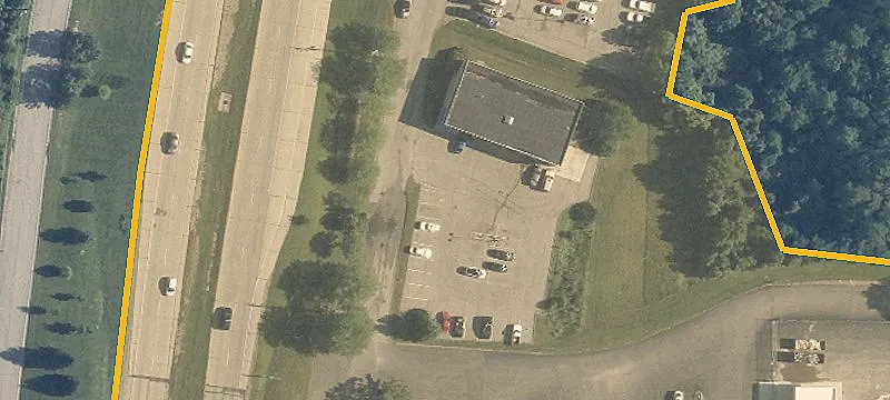 1105 Columbus Pike