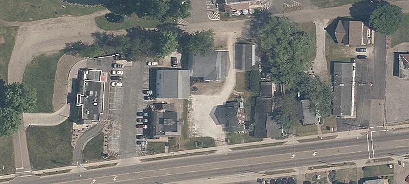 927 Main St