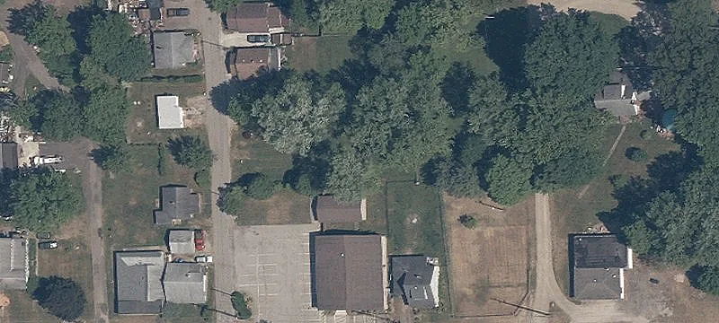 2121 Brady Lk Rd