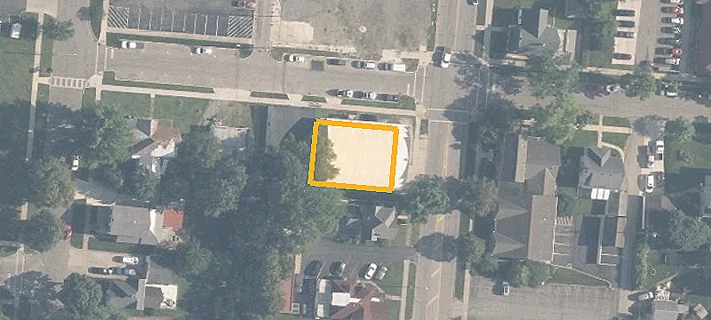 303 Main St