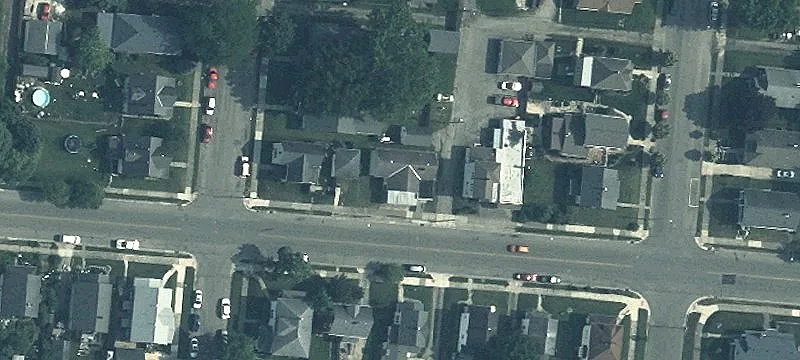 2214 Lexington Ave