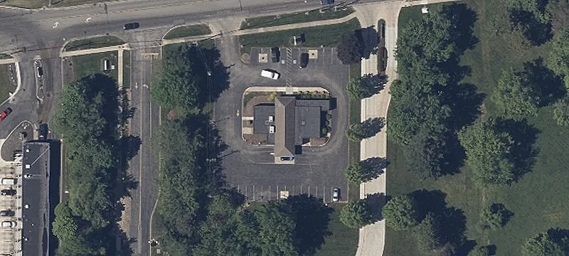 25151 Detroit Rd
