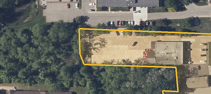 13570 Rdg Rd