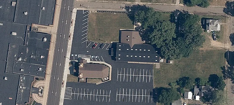1118 Cherry NE Ave