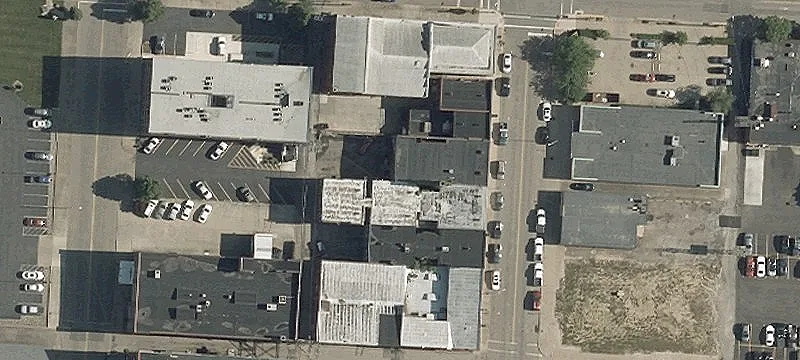 47 4th St