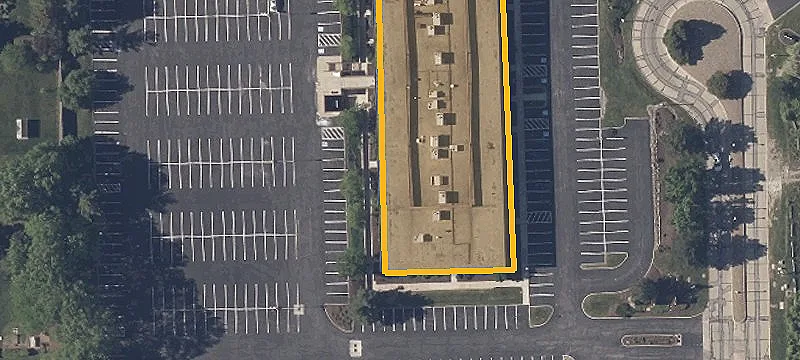 5700 Lombardo Ctr