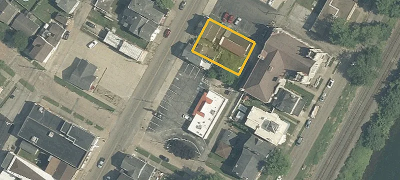 556 Main St