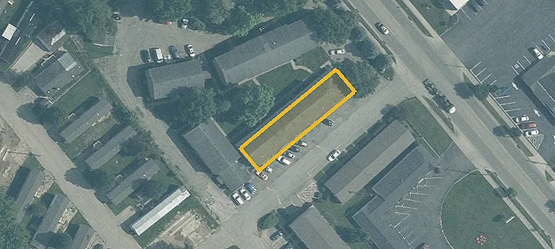 5273 College Cor Pike