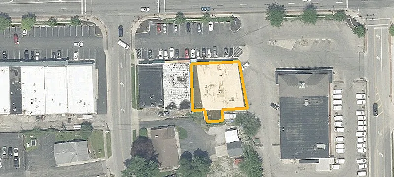 7163 Main St