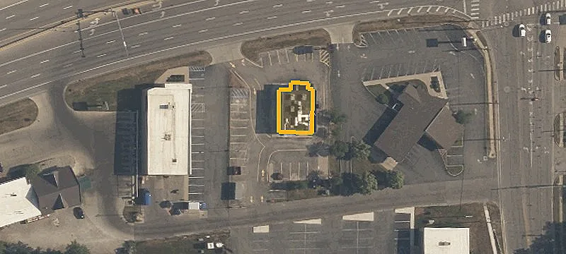 6829 Airport Hwy