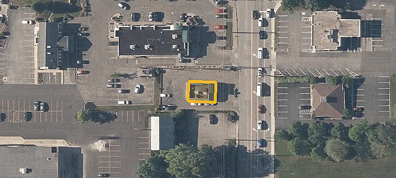 9010 Darrow Rd