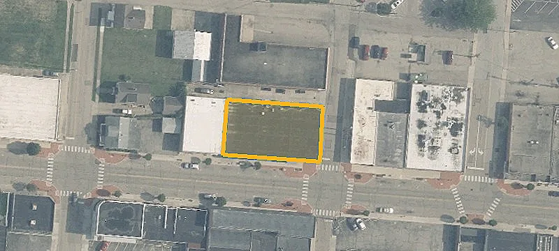 405 Main St