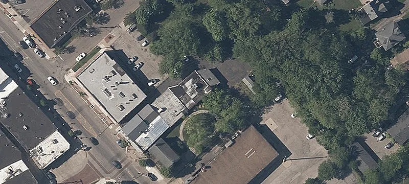 725 Broadway Ave