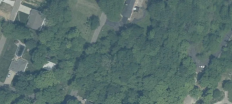 12072 Cedar Dr