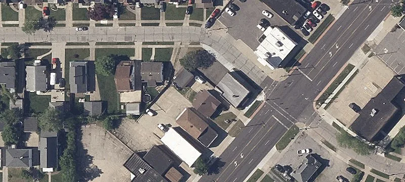 5352 Pearl Rd