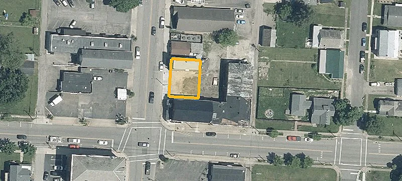 100 Main St