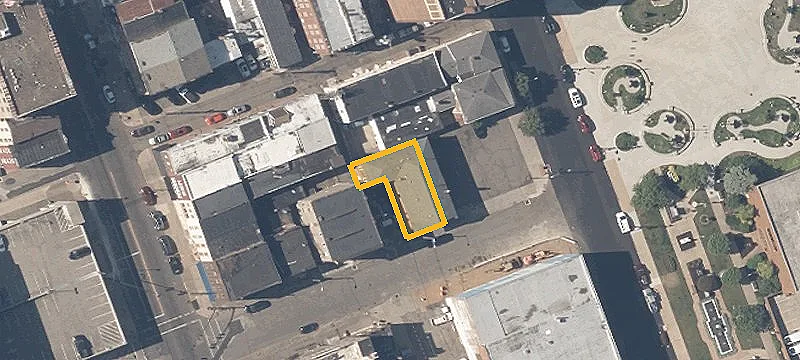 48 Charles SE Ave