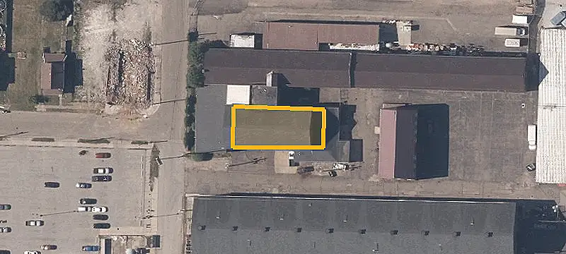 21 4th NW St