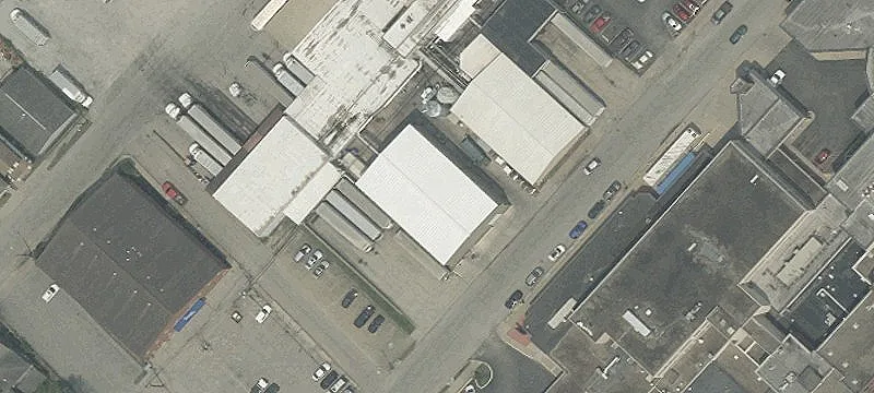 75 4th St