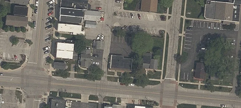 210 Farnsworth Rd