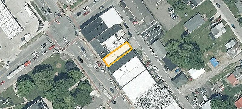 18 Main St