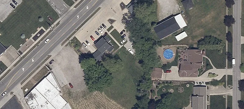 36741 Detroit Rd