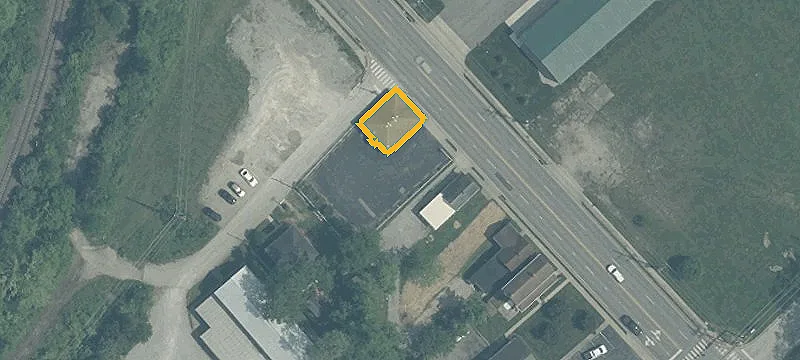 95 Main St
